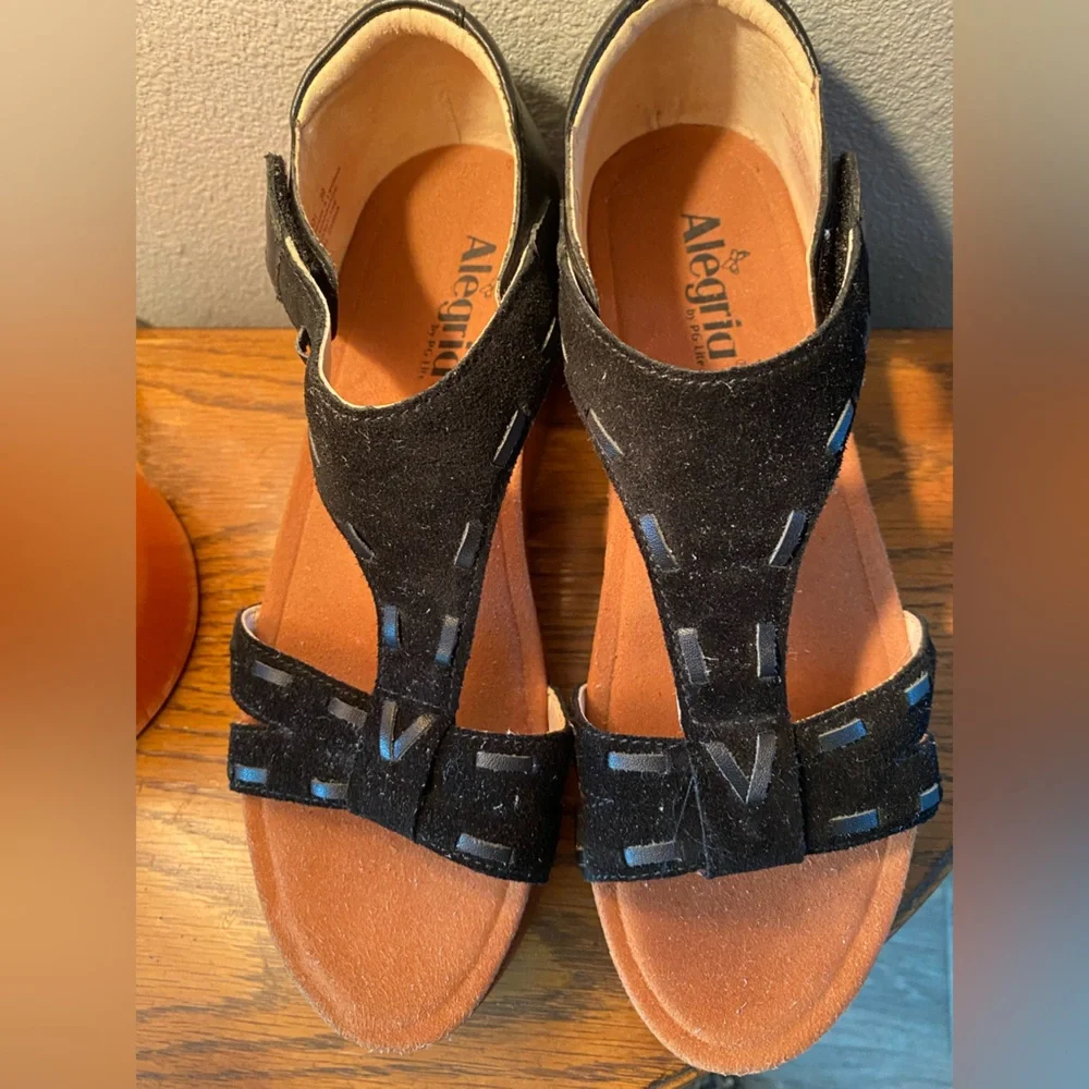 Alegria Women's Tova Black Suede Leather Platform Sandals Size 39